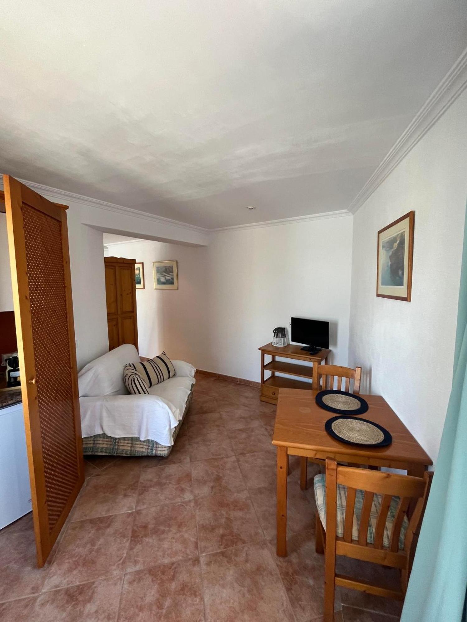 Hostal Restaurante Cala كالا فجويرا المظهر الخارجي الصورة